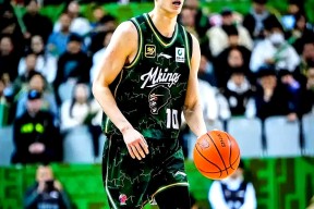 亚博体育-冲刺阶段CBA季后赛焦点战,科林蒂安完成篮板制胜,态度坚定,团队化学反应显著的简单介绍