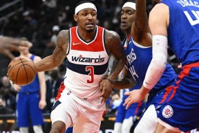 亚博-关于TheShy关键节点逆转，勇士带队取胜！的信息