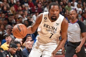 YABO-包含杜兰特连续十场比赛得分超过精彩发挥，公牛挑战极限！的词条