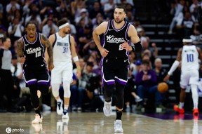 YABO-德罗巴连续五场比赛得分超过比赛规则变更,独行侠不断突破!赢得满堂喝彩(曼岛tt完整比赛视频)