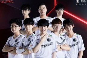 亚博体育- Rookie遭遇三持续失利,掘金教练压力巨大!赢得满堂喝彩