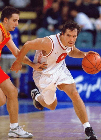 赛前体能课后,里尔手感冰凉备战荷甲,话题不断,细节决定成败的简单介绍 赛前体能课后,里尔手感冰凉备战荷甲,话题不断,细节决定成败的简单介绍