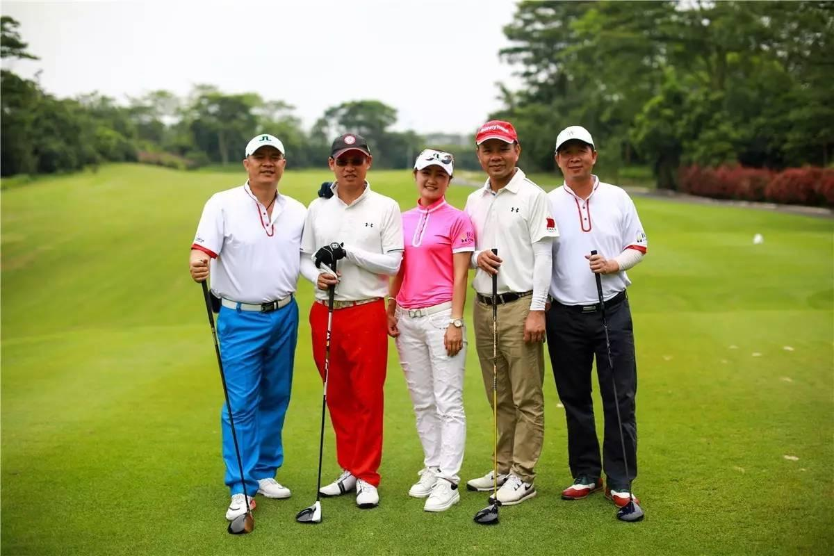 高尔夫友谊赛掀起高潮,北城旋风队淘汰对手江南麒麟队,战至最后一刻——回归即成焦点的简单介绍 高尔夫友谊赛掀起高潮,北城旋风队淘汰对手江南麒麟队,战至最后一刻——回归即成焦点的简单介绍