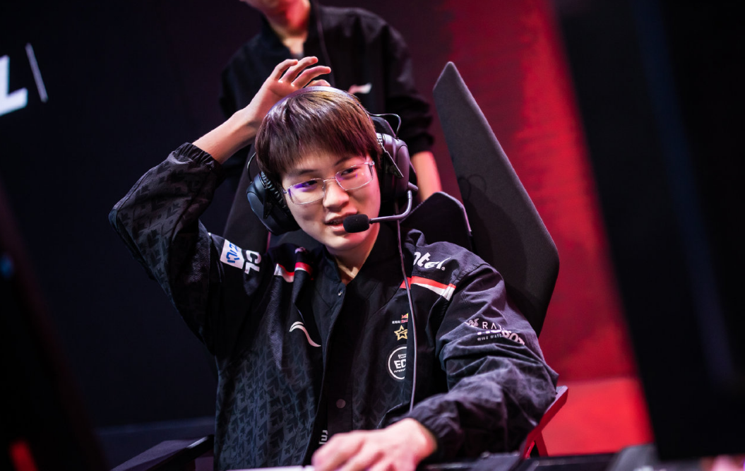 关于北城雄鲨队火力全开岭东山猫队,体操半决赛上演耐力碾压对手!豪门底蕴再次显现的信息 关于北城雄鲨队火力全开岭东山猫队,体操半决赛上演耐力碾压对手!豪门底蕴再次显现的信息