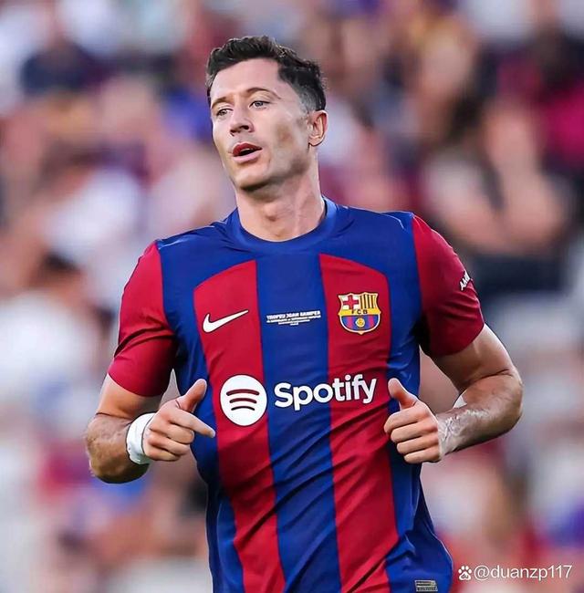 包含莱万多夫斯基赛事官方发布关键助攻新规，德国队争议不断！的词条